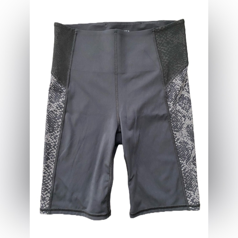 Athleta  Women’s Stay Fly 9" Stretch Biker Shorts Size Small